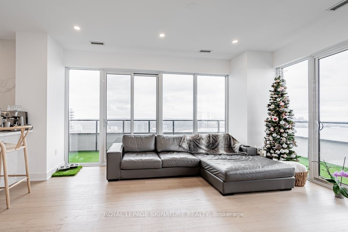 LPH05B-20 Shore Breeze Drive, Toronto, ON, M8V 1A1 - 12