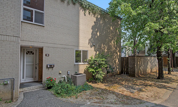 18-11 Four Winds Drive
