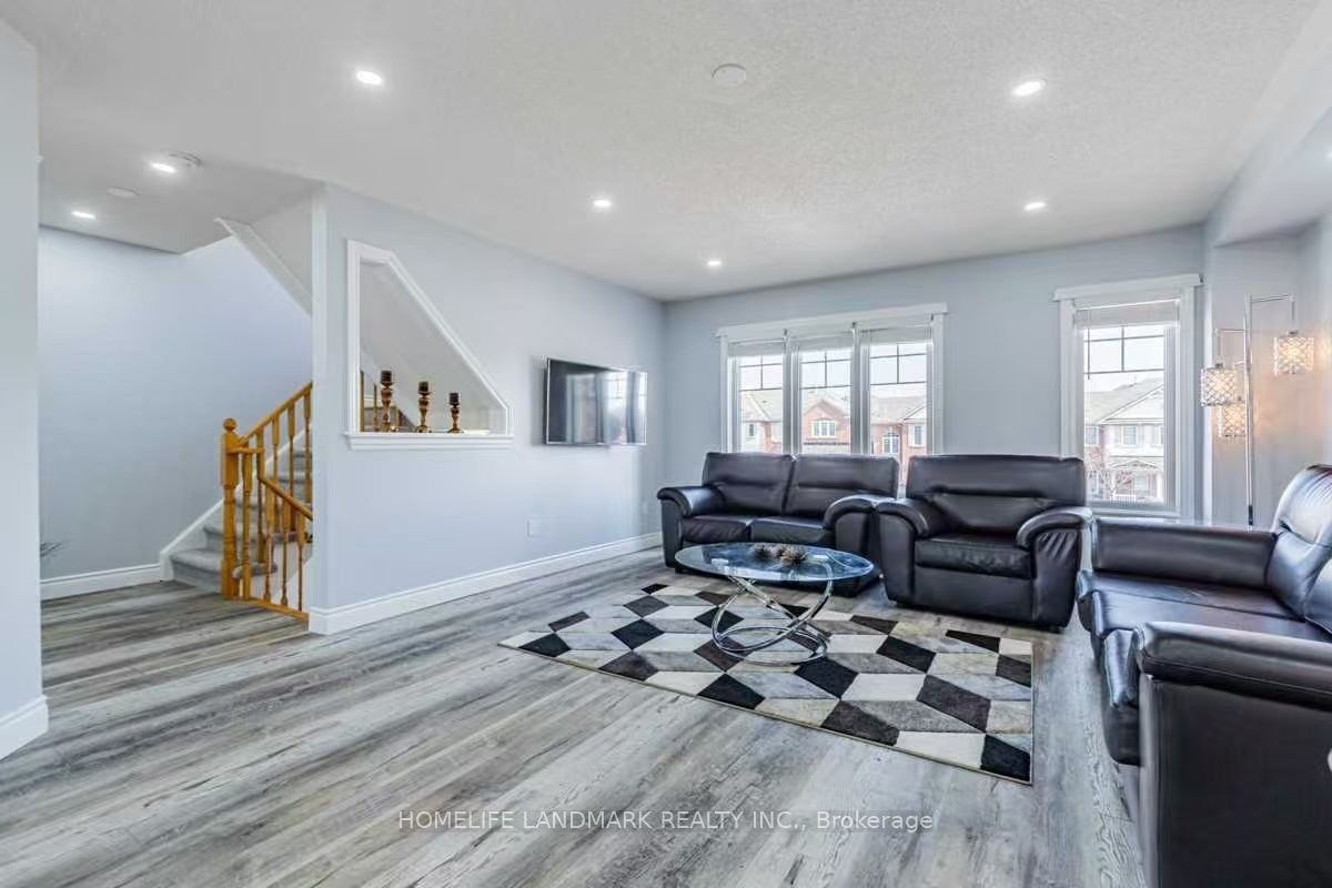 3055 Highvalley Road, Oakville, ON, L6M 5H4 - 4