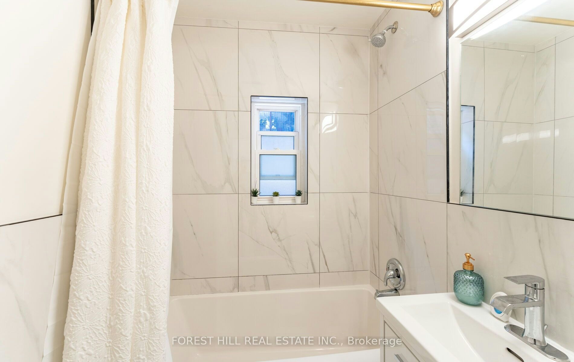 5-8 Victoria Street, Toronto, ON, M8V 1M6 - 14