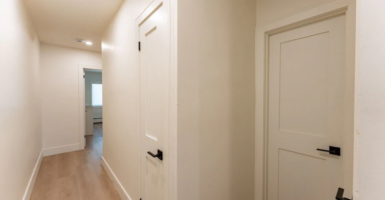 5-8 Victoria Street, Toronto, ON, M8V 1M6 - 6