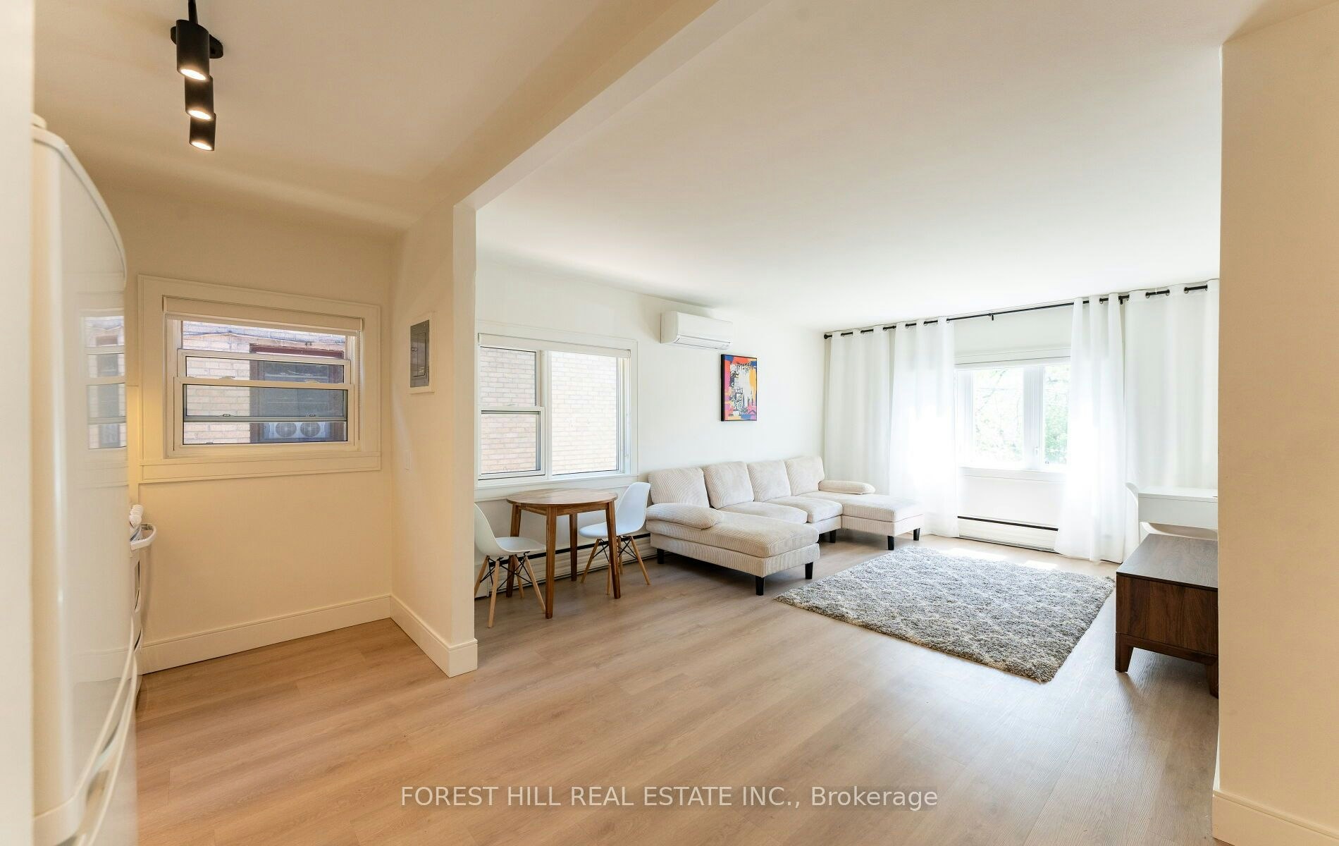 5-8 Victoria Street, Toronto, ON, M8V 1M6 - 3