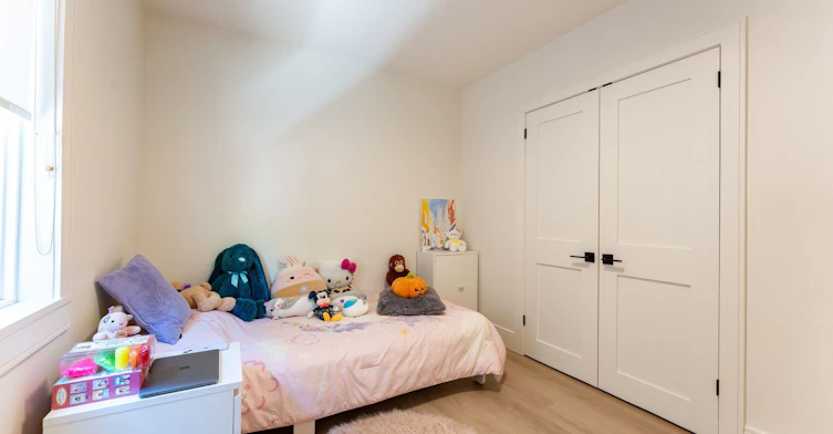 5-8 Victoria Street, Toronto, ON, M8V 1M6 - 12