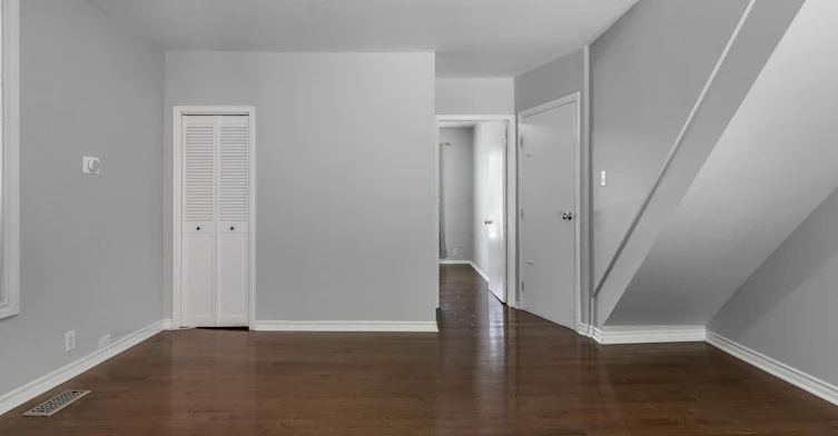 Main-285 Bartlett Avenue, Toronto, ON, M6H 3G3 - 5