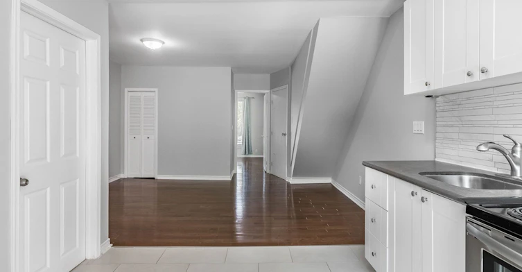 Main-285 Bartlett Avenue, Toronto, ON, M6H 3G3 - 4