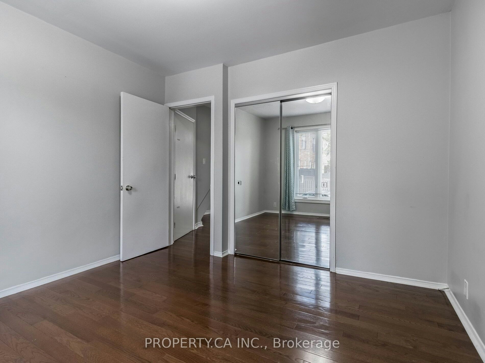 Main-285 Bartlett Avenue, Toronto, ON, M6H 3G3 - 7