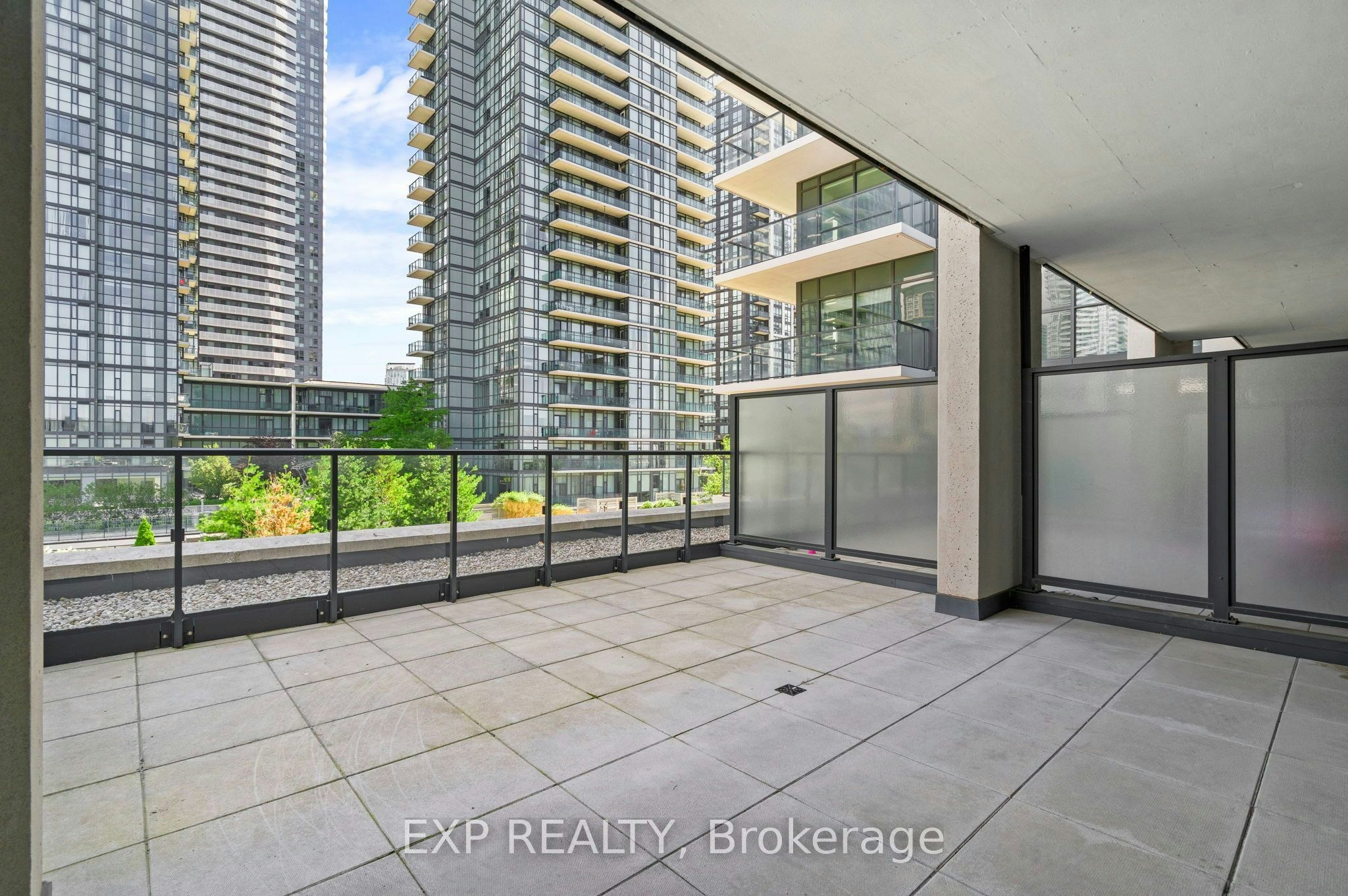617-4055 Parkside Village Drive, Mississauga, ON, L5B 0K8 - 9