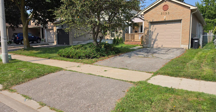 3123 Arnett Court, Mississauga, ON, L5N 3G8
