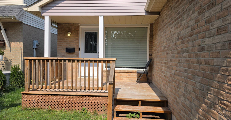 3123 Arnett Court, Mississauga, ON, L5N 3G8 - 3