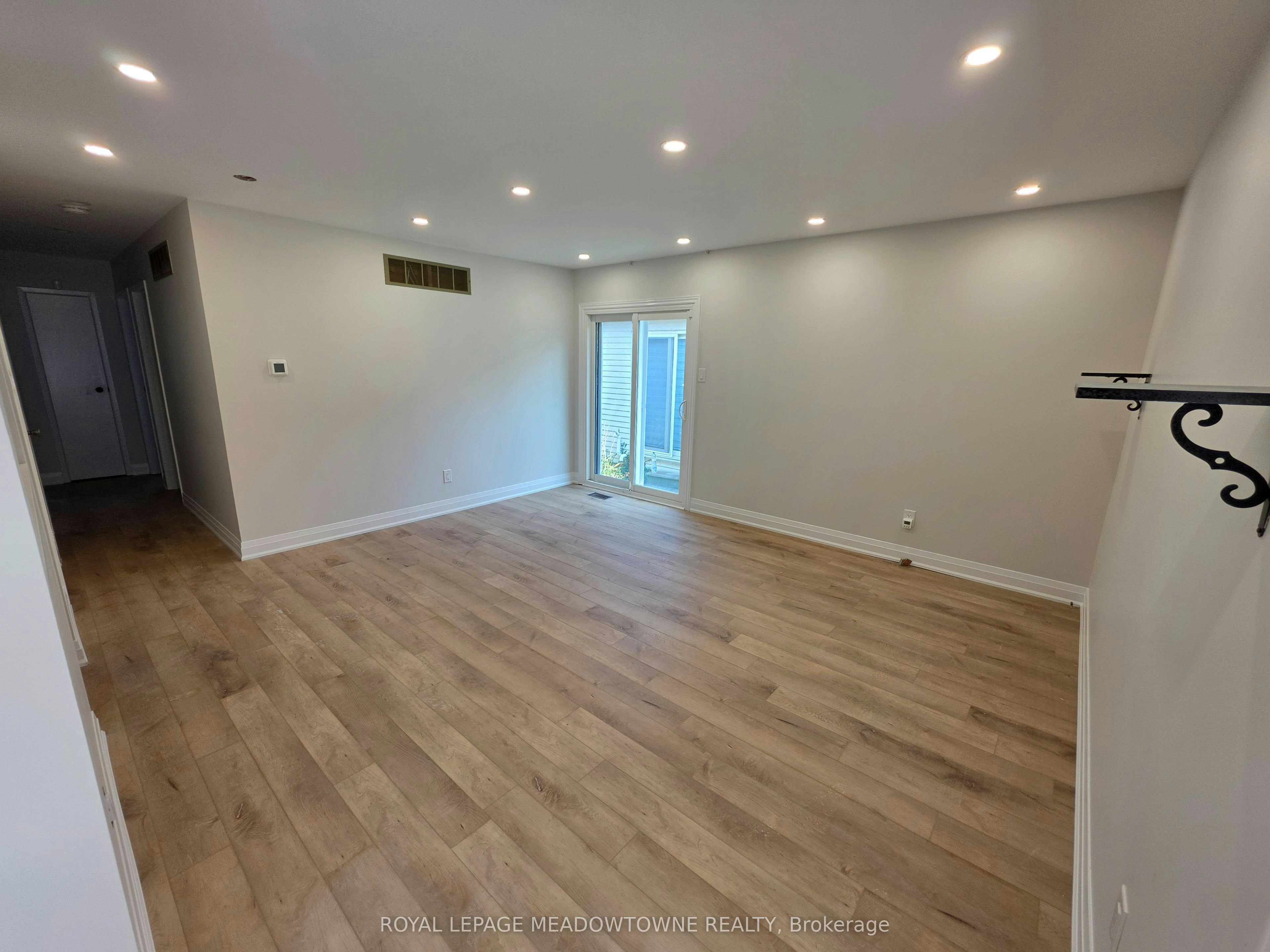 3123 Arnett Court, Mississauga, ON, L5N 3G8 - 4