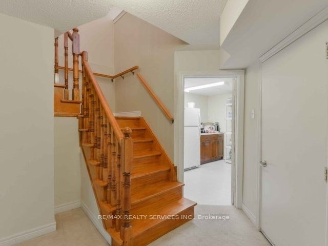106 Pennyroyal Crescent, Brampton, ON, L6S 6J6 - 13