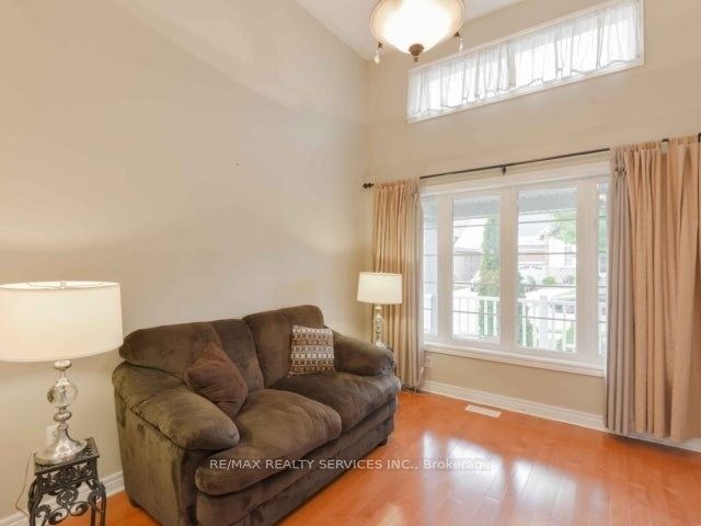 106 Pennyroyal Crescent, Brampton, ON, L6S 6J6 - 4