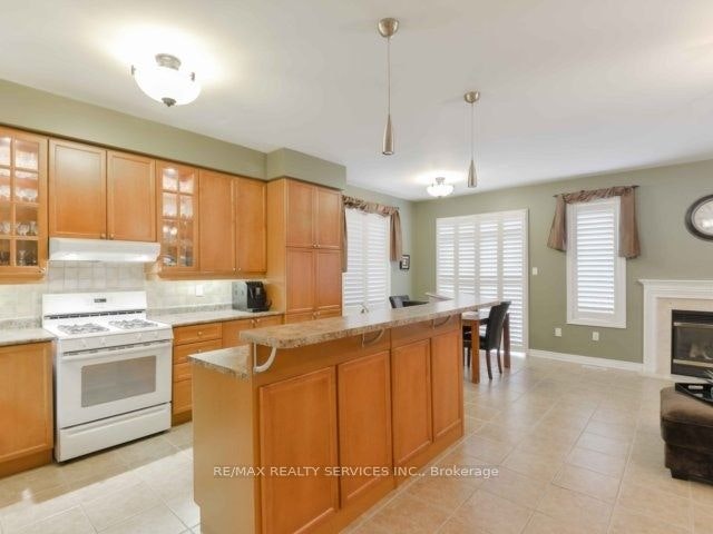 106 Pennyroyal Crescent, Brampton, ON, L6S 6J6 - 9