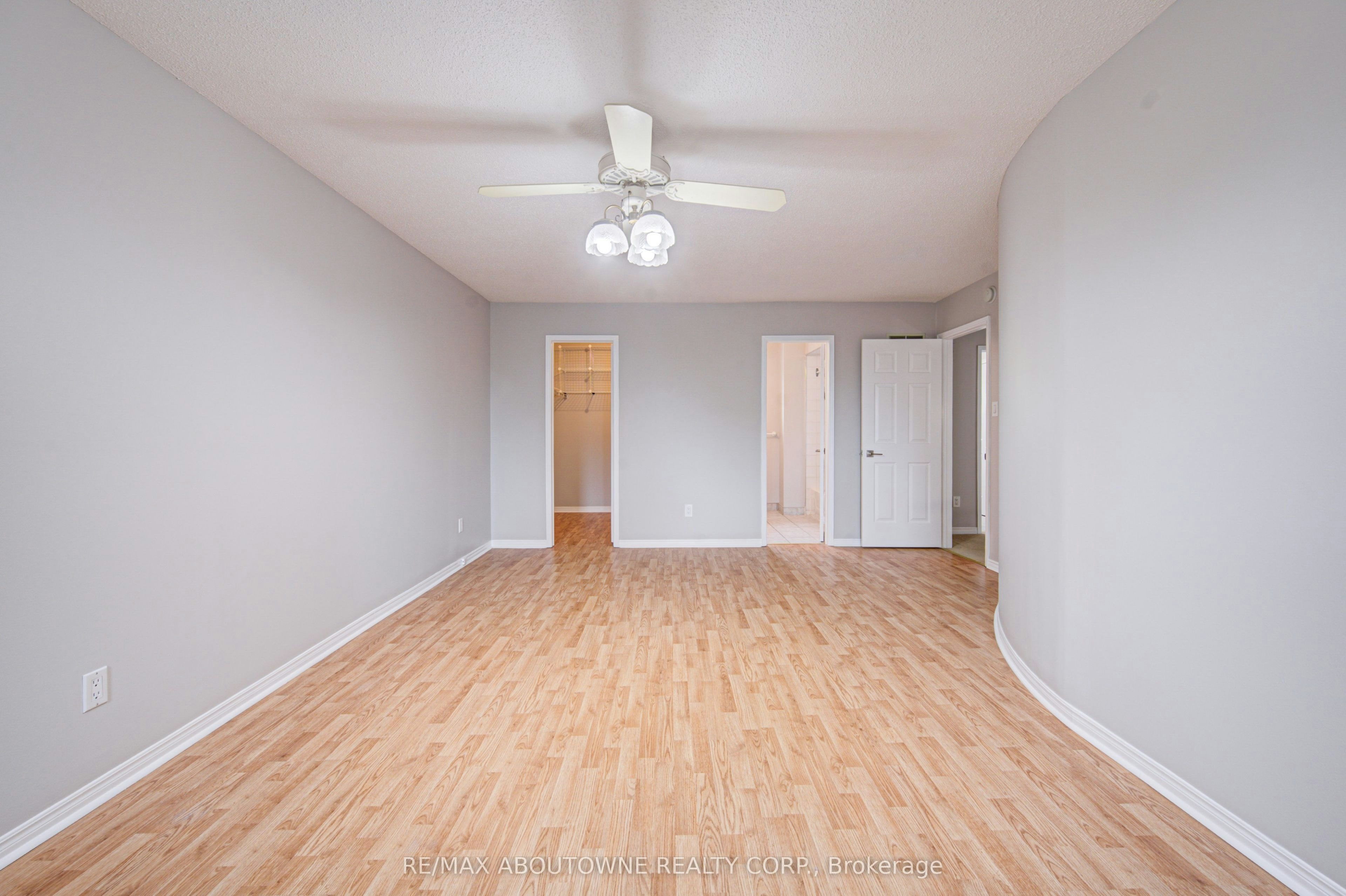 426 Parklane Road, Oakville, ON, L6H 4J5 - 30