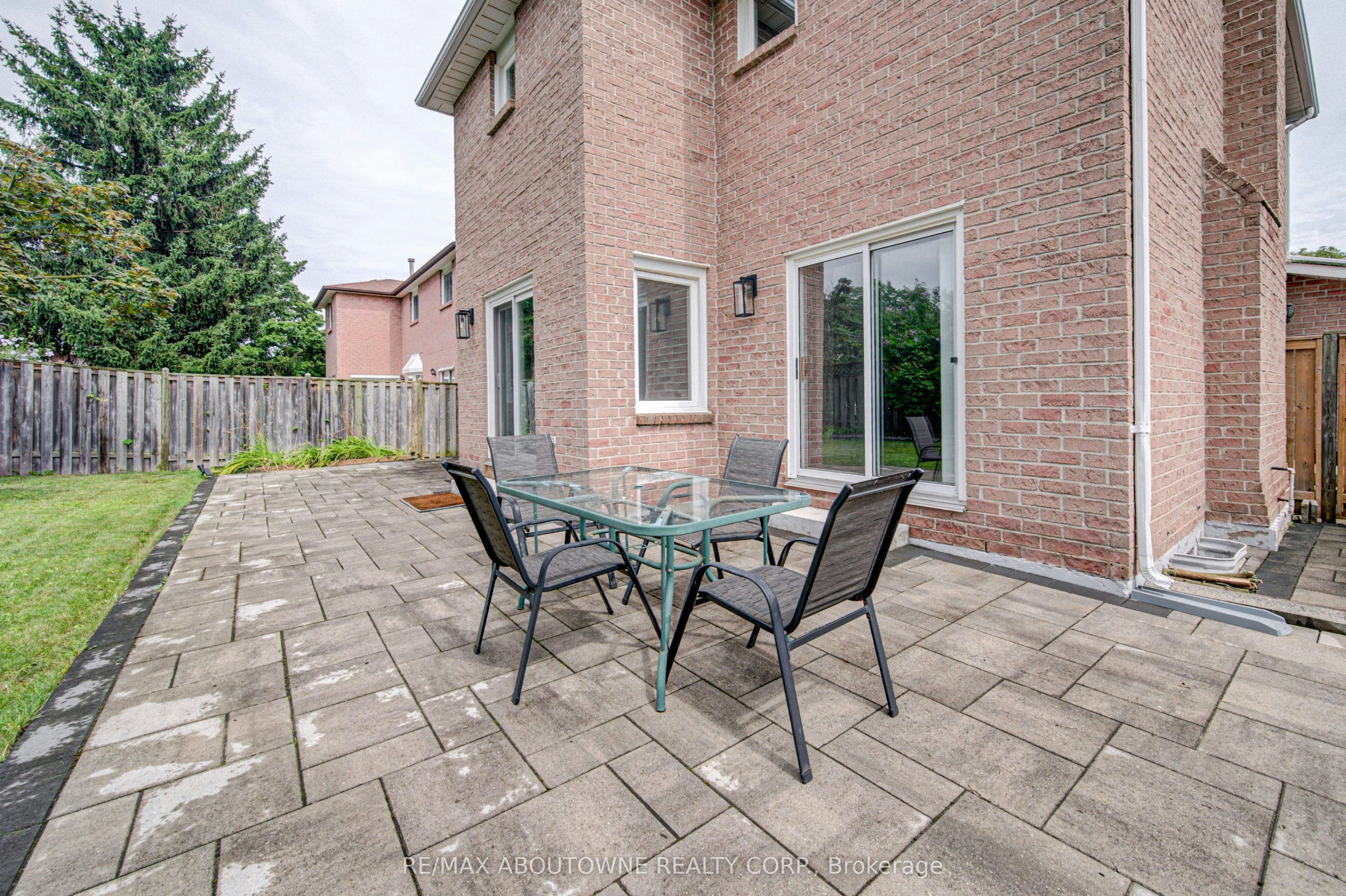 426 Parklane Road, Oakville, ON, L6H 4J5 - 41