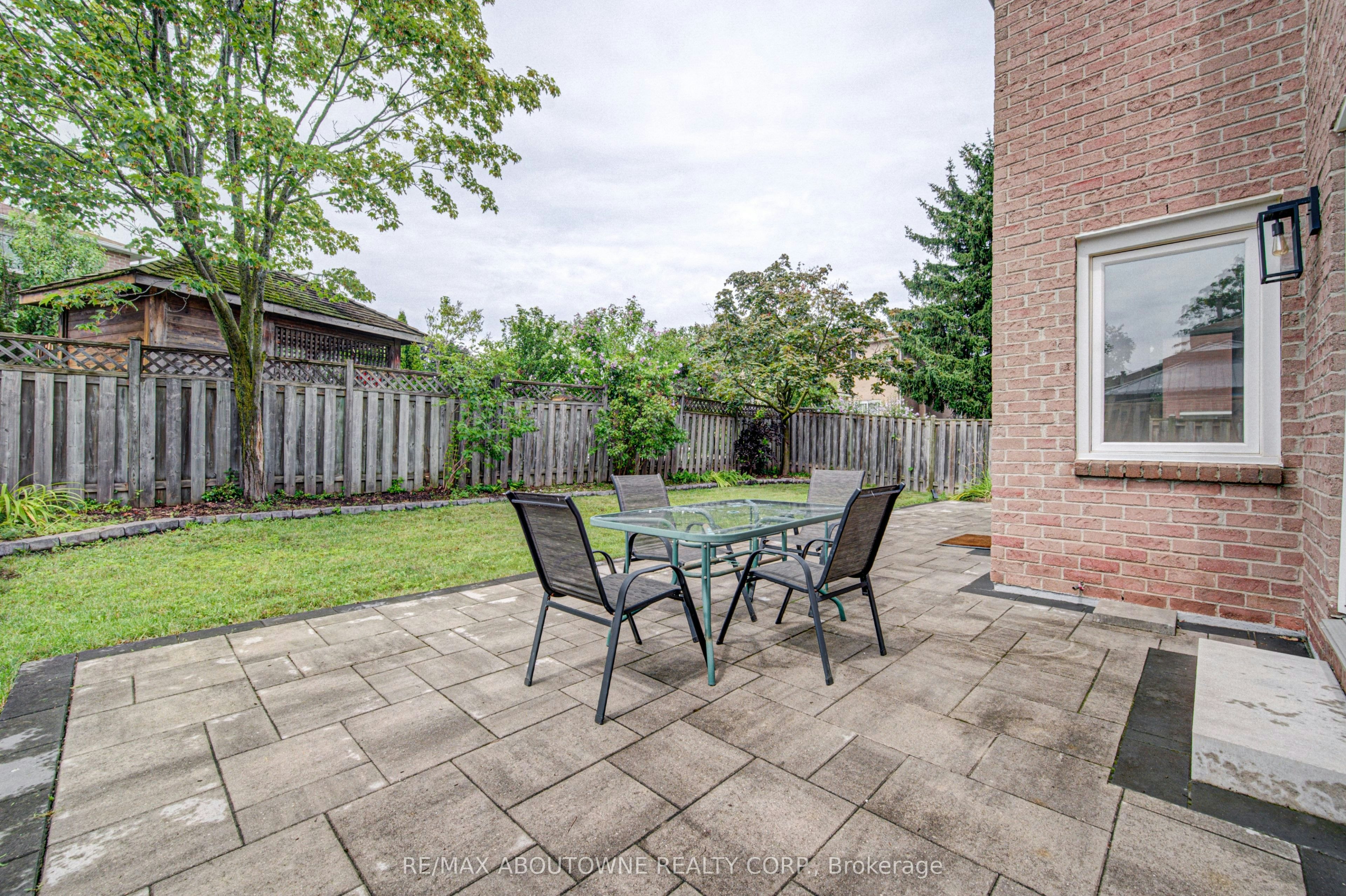 426 Parklane Road, Oakville, ON, L6H 4J5 - 40