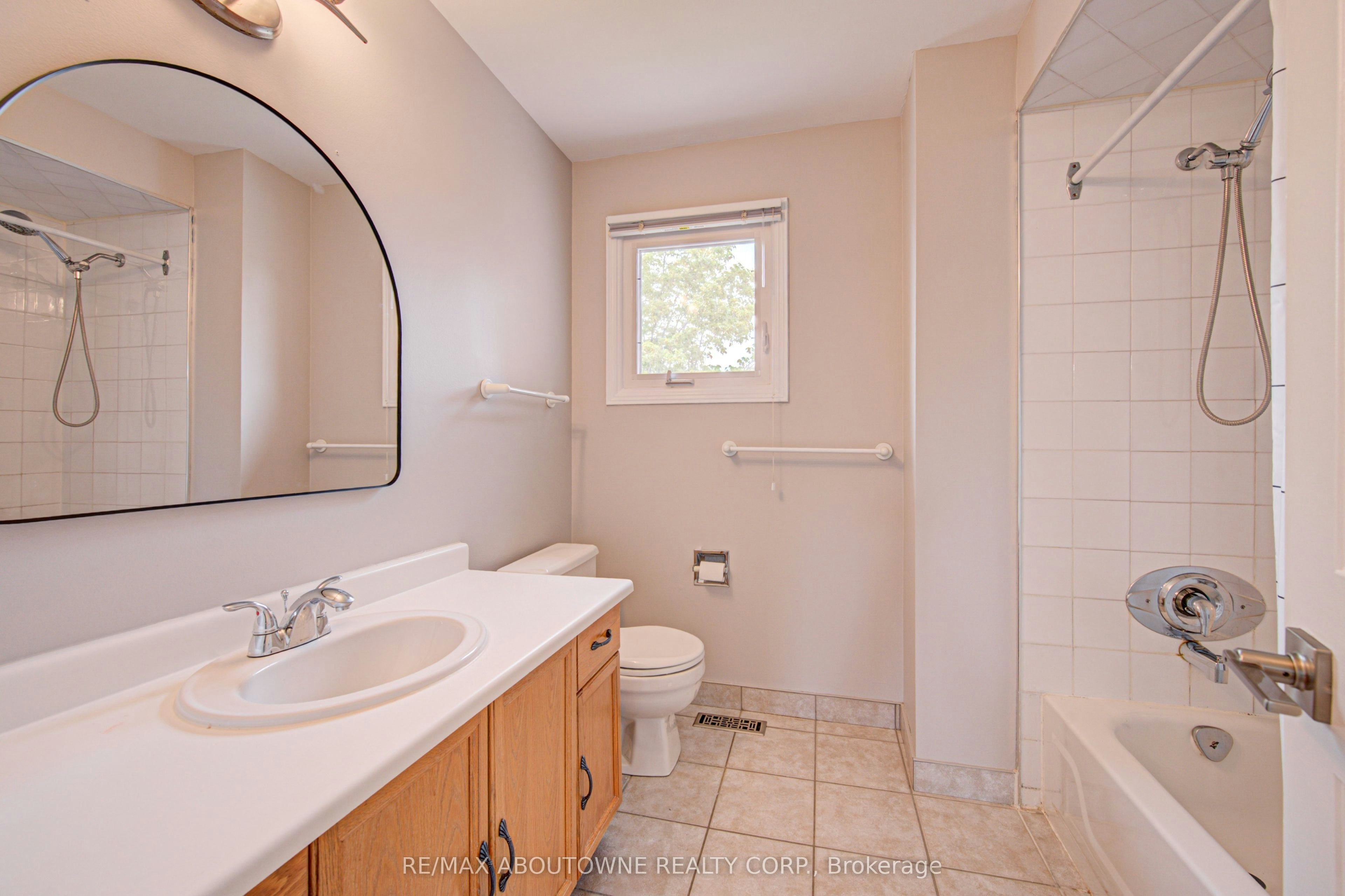 426 Parklane Road, Oakville, ON, L6H 4J5 - 31