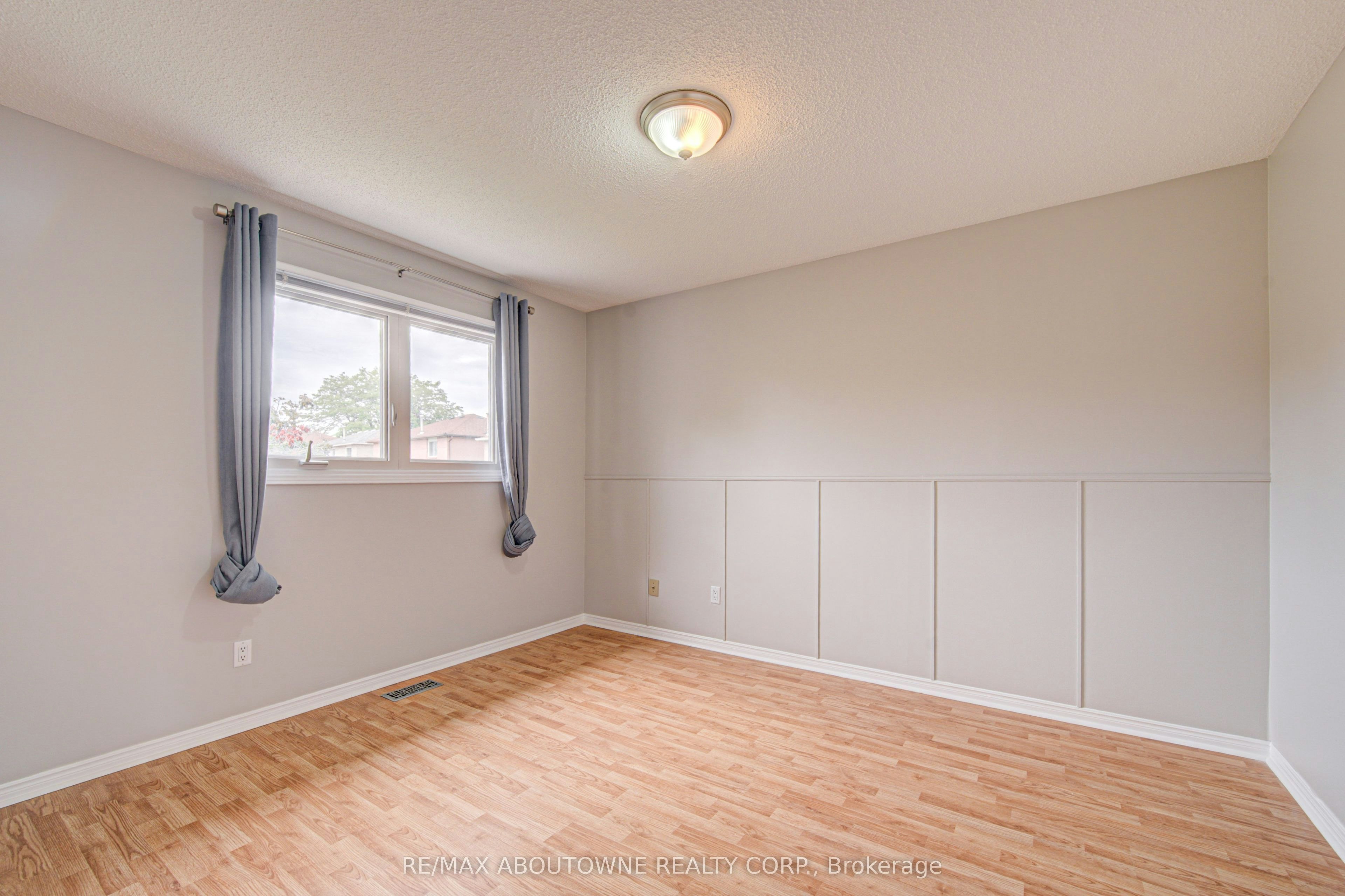 426 Parklane Road, Oakville, ON, L6H 4J5 - 27
