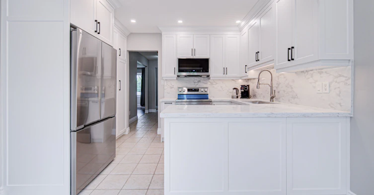 426 Parklane Road, Oakville, ON, L6H 4J5 - 7