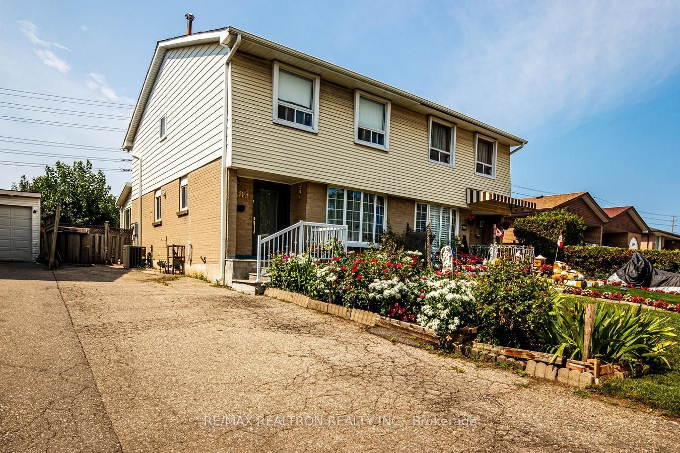 7384 Sills Road, Mississauga, ON, L4T 2K1