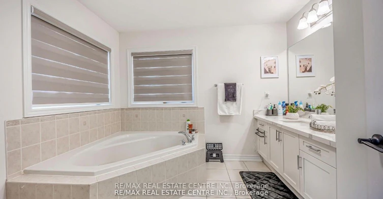 590 Grant Way, Milton, ON, L9T 0W1 - 7
