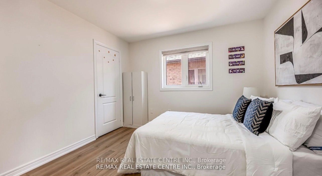 590 Grant Way, Milton, ON, L9T 0W1 - 9