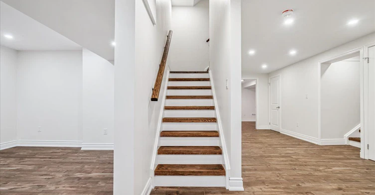 Lower Level-2180 Lumberman Lane, Oakville, ON, L6M 2Y7 - 11