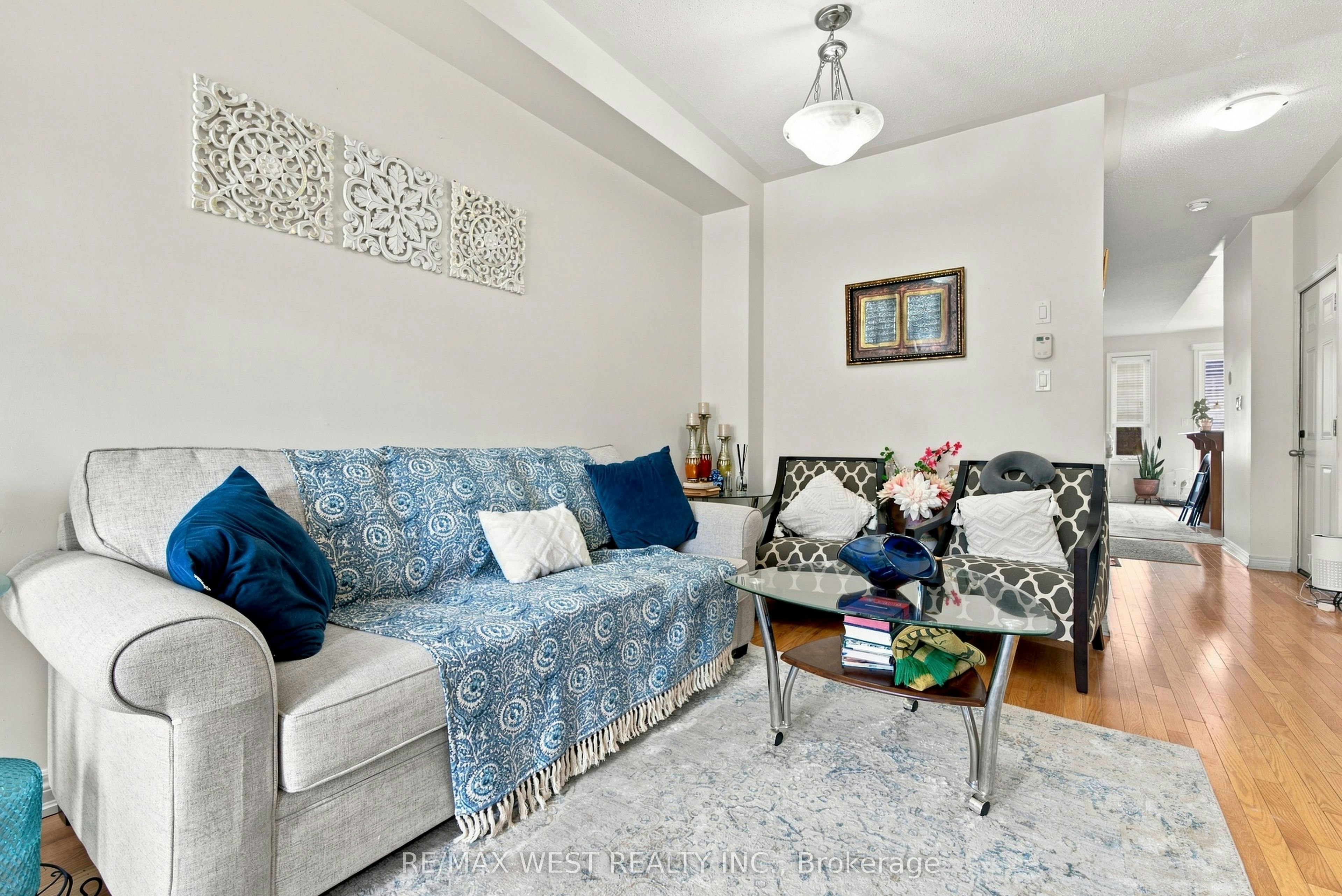 35 Sky Harbour Drive, Brampton, ON, L6Y 0C1 - 4