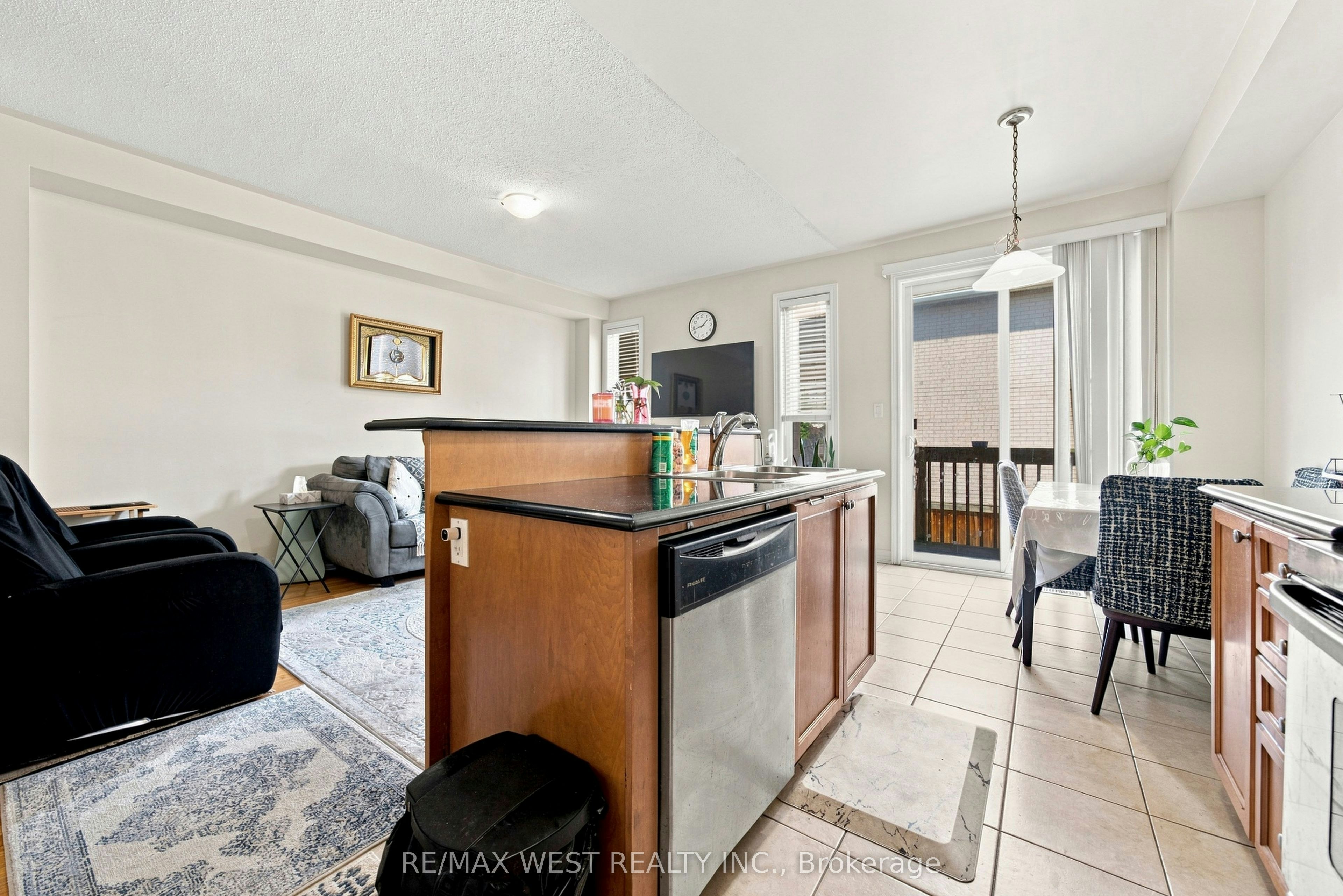 35 Sky Harbour Drive, Brampton, ON, L6Y 0C1 - 13