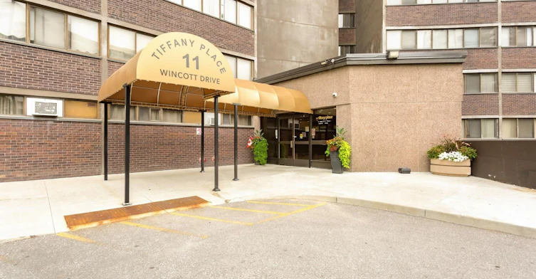 11-11 Wincott Drive, Toronto, ON, M9R 2R9 - 3