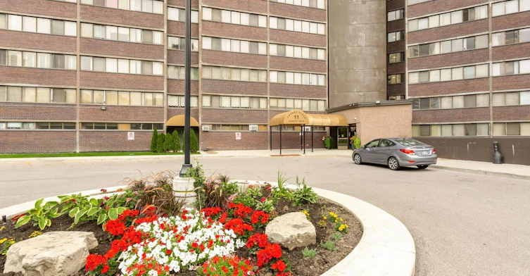 11-11 Wincott Drive, Toronto, ON, M9R 2R9 - 2