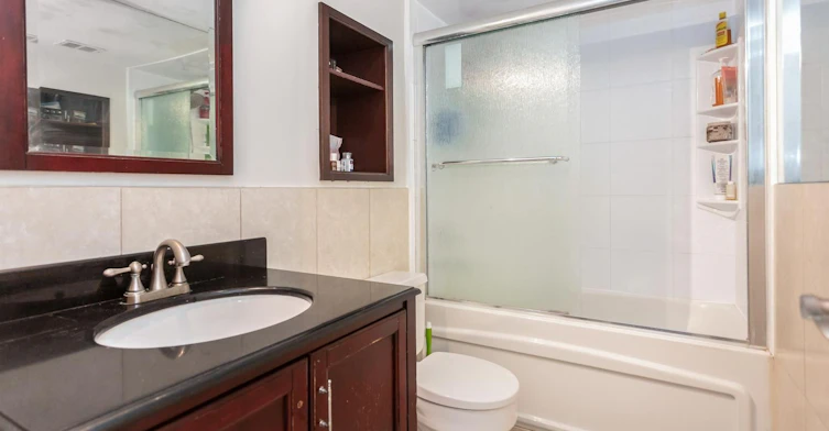 11-11 Wincott Drive, Toronto, ON, M9R 2R9 - 18