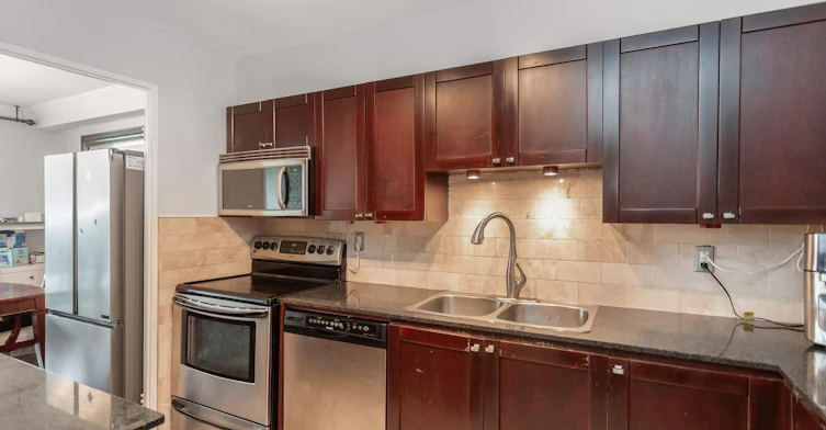 11-11 Wincott Drive, Toronto, ON, M9R 2R9 - 9