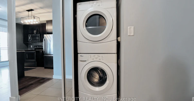 1009-4070 Confederation Parkway, Mississauga, ON, L5B 0E9 - 8