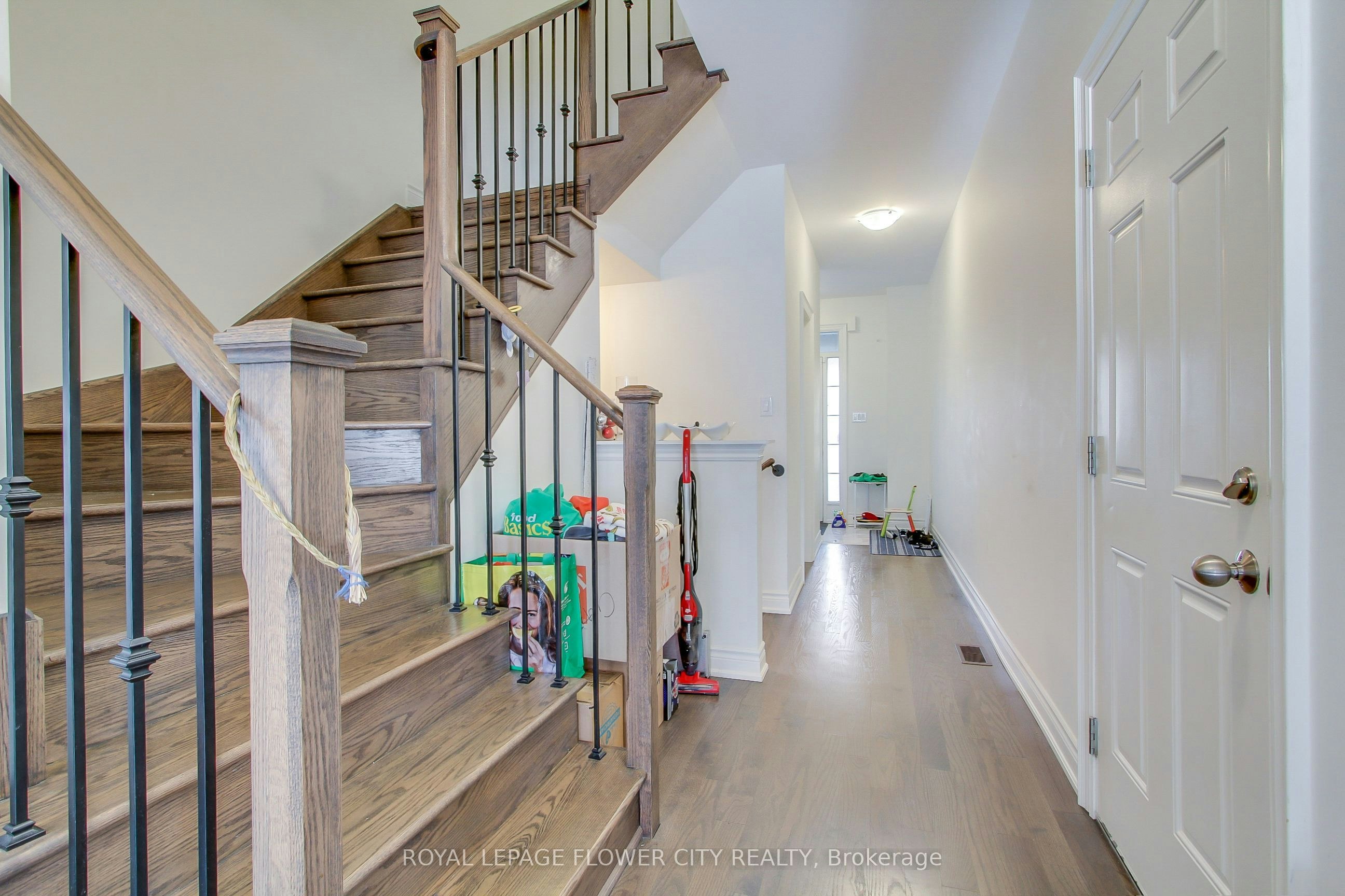 1311 Restivo Lane, Milton, ON, L9E 1J9 - 7