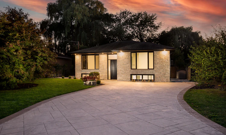 446 Willis Drive