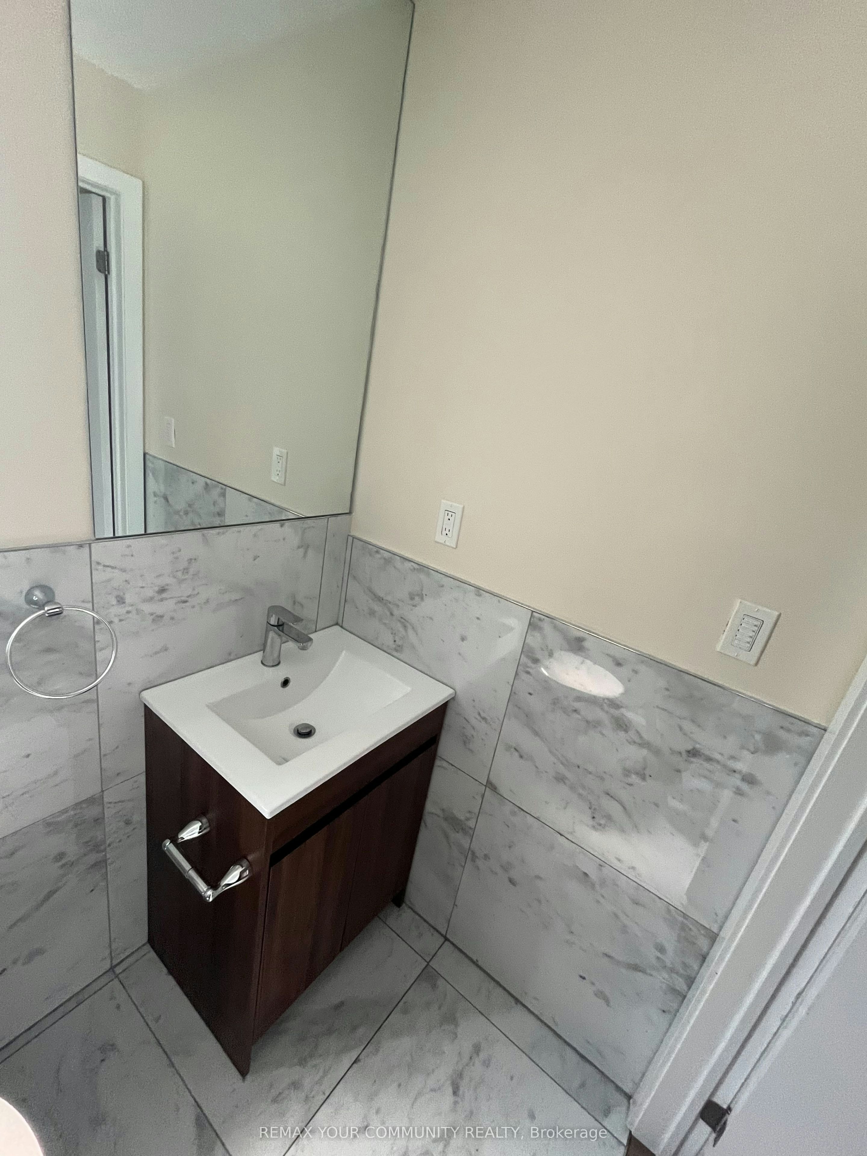 MAIN-2 Harold Street, Toronto, ON, M8Z 3R3 - 10