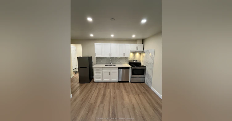 MAIN-2 Harold Street, Toronto, ON, M8Z 3R3 - 4