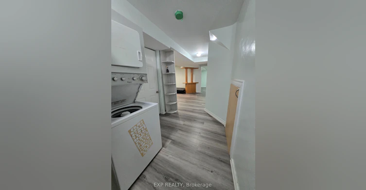 253 Hollymount Drive, Mississauga, ON, L5R 3P8 - 5