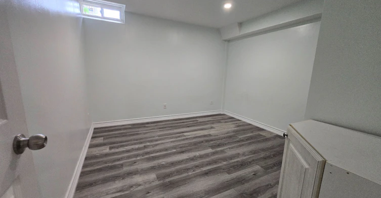 253 Hollymount Drive, Mississauga, ON, L5R 3P8 - 6