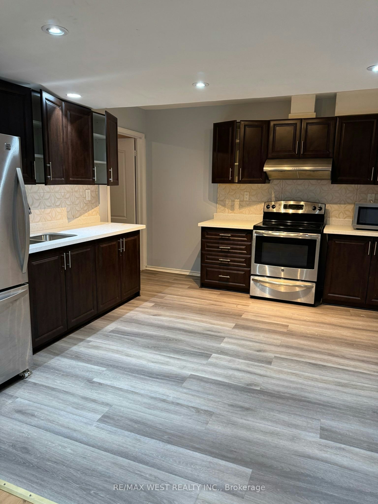 Bsmt-7225 Dime Crescent, Mississauga, ON, L5W 1K5 - 9