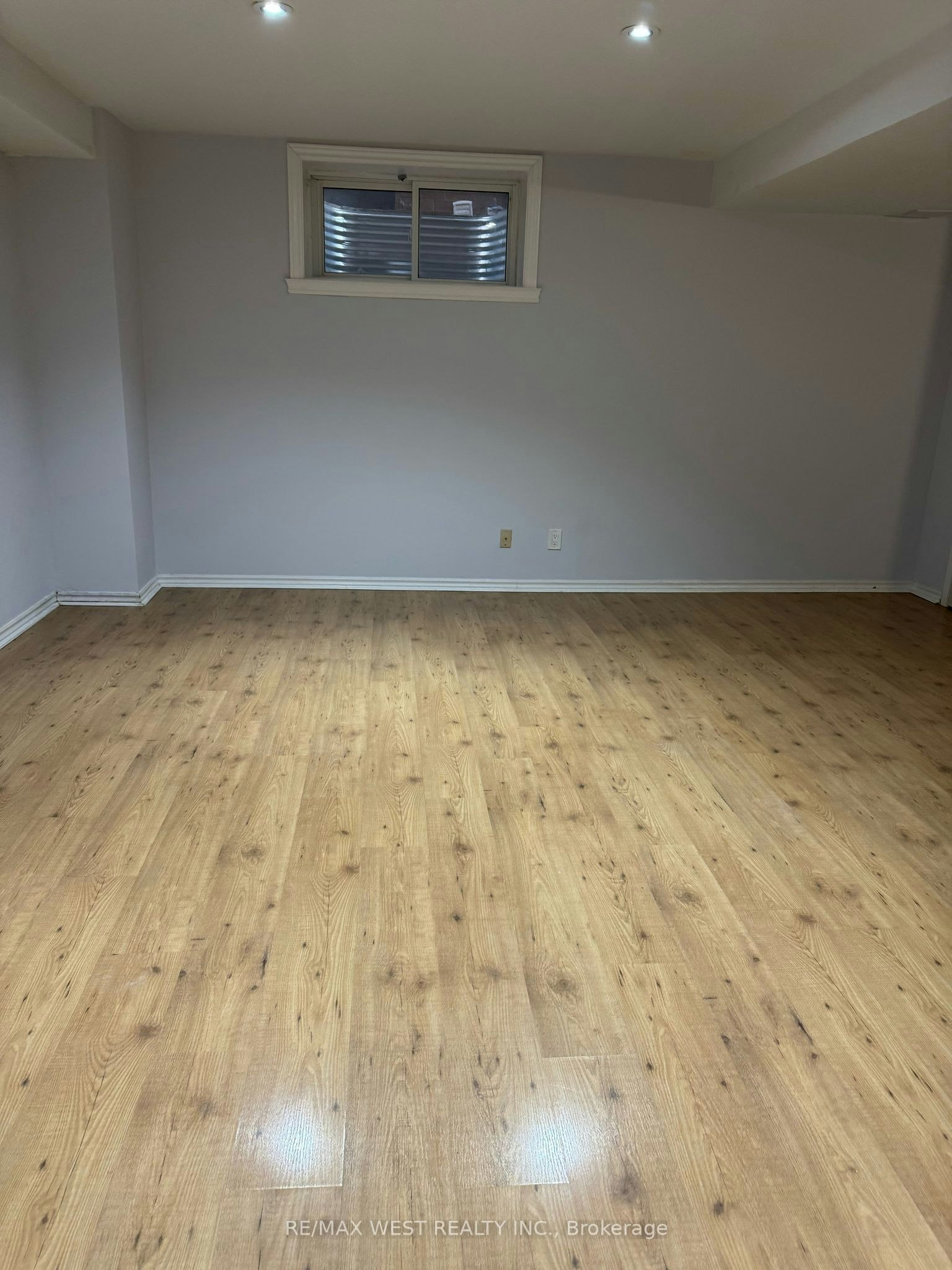 Bsmt-7225 Dime Crescent, Mississauga, ON, L5W 1K5 - 6