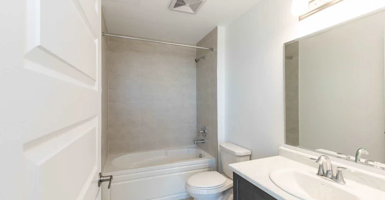 307-95 Dundas Street W, Oakville, ON, L6M 5N4 - 14