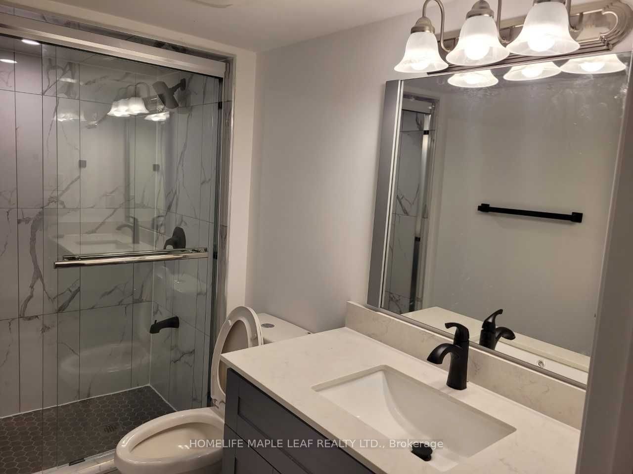 19 Freshspring Drive, Brampton, ON, L6R 3H6 - 6