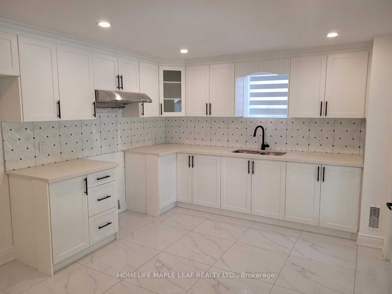 19 Freshspring Drive, Brampton, ON, L6R 3H6 - 3