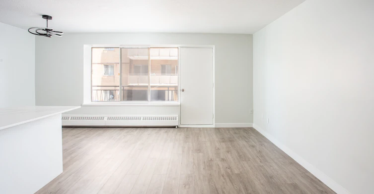 103-371 Lakeshore Road W, Mississauga, ON, L5H 1H4 - 6