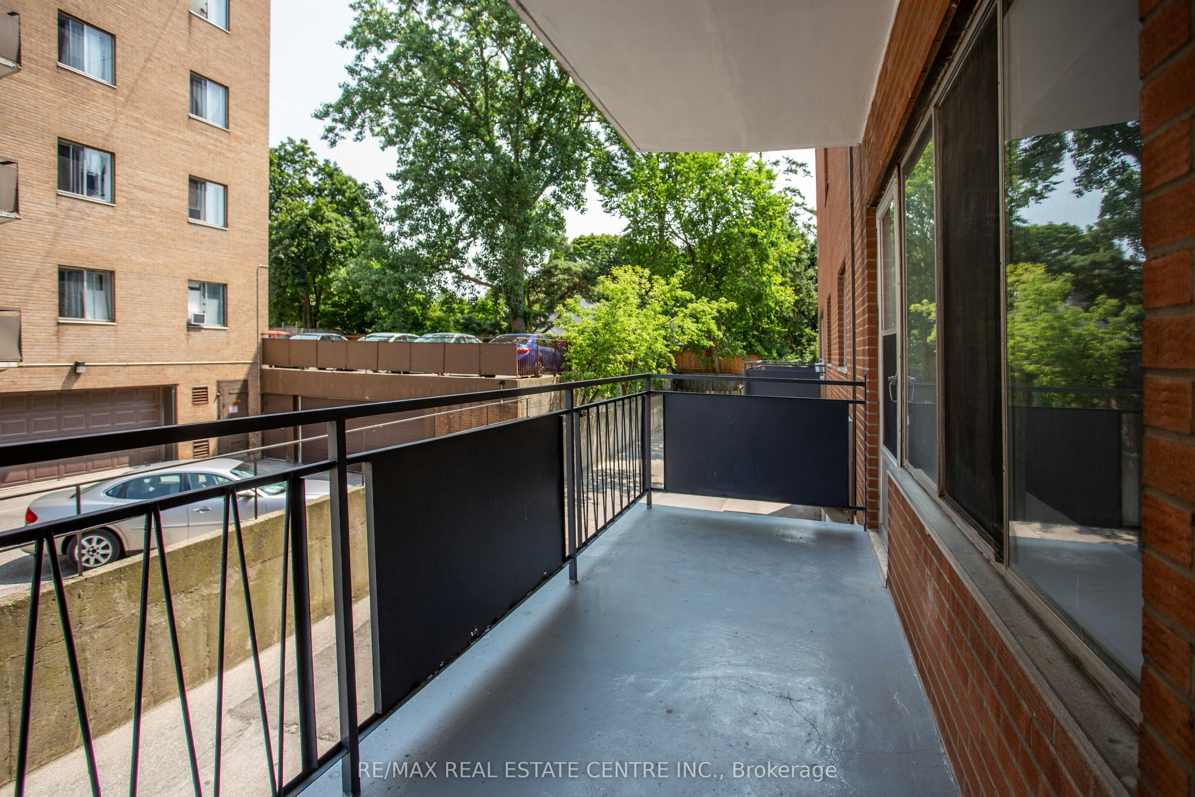 103-371 Lakeshore Road W, Mississauga, ON, L5H 1H4 - 14