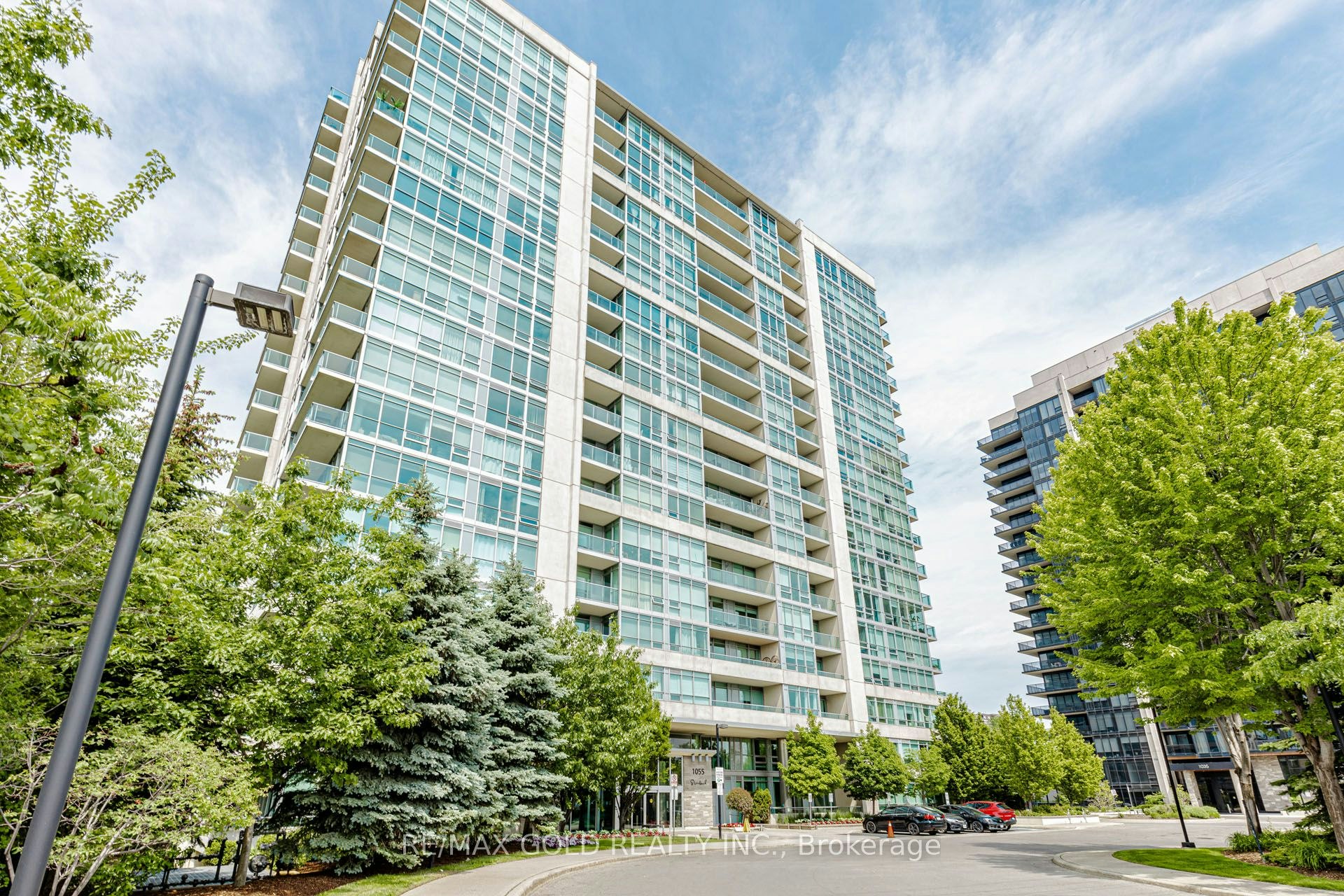 313-1055 Southdown Road, Mississauga, ON, L5J 0A3
