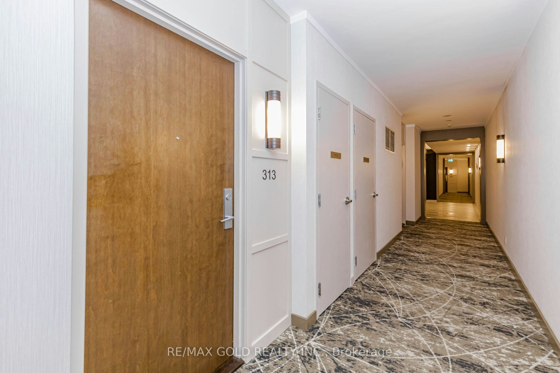 313-1055 Southdown Road, Mississauga, ON, L5J 0A3 - 9
