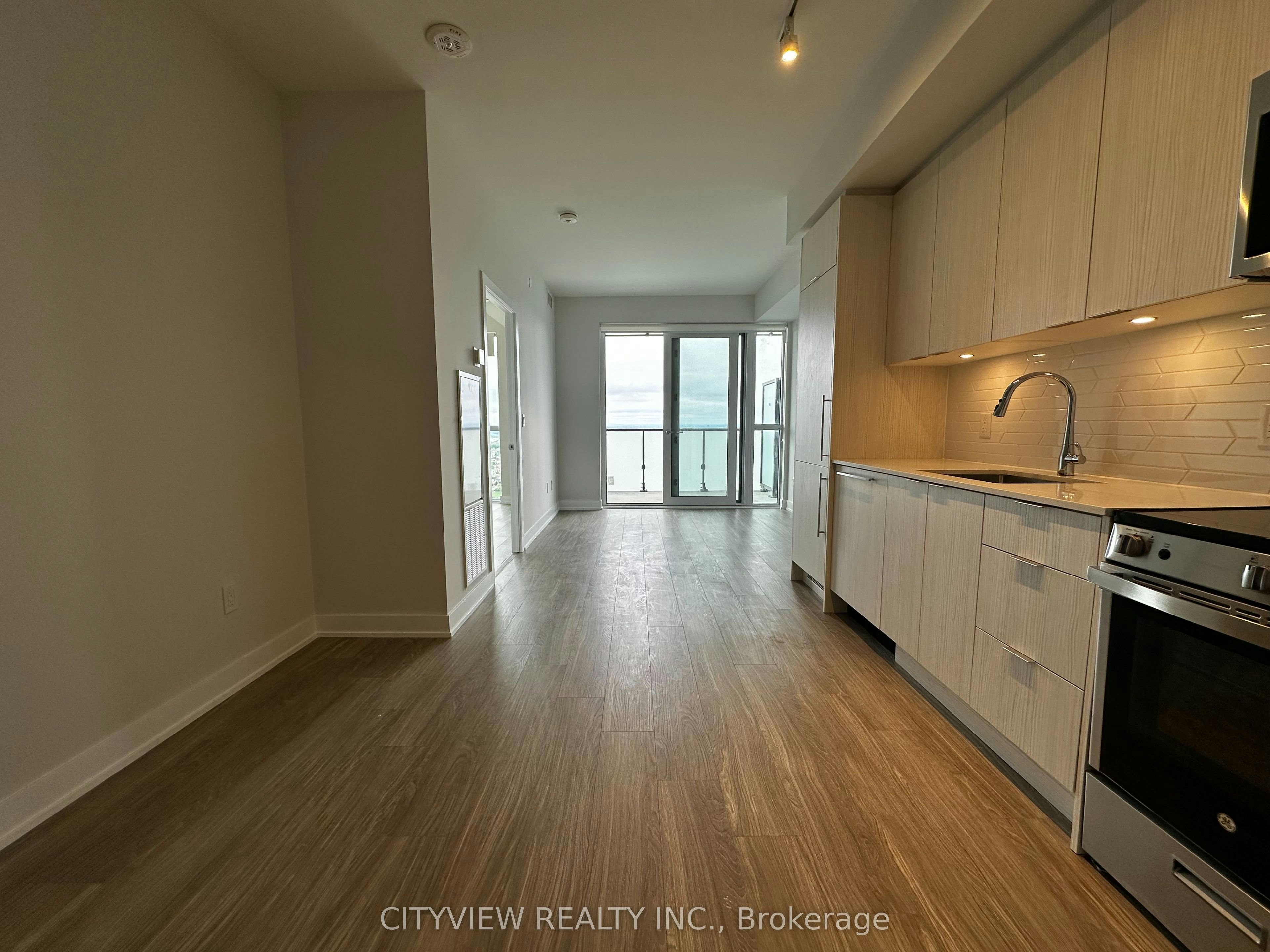 4909-430 Square One Drive, Mississauga, ON, L5B 0L6 - 4